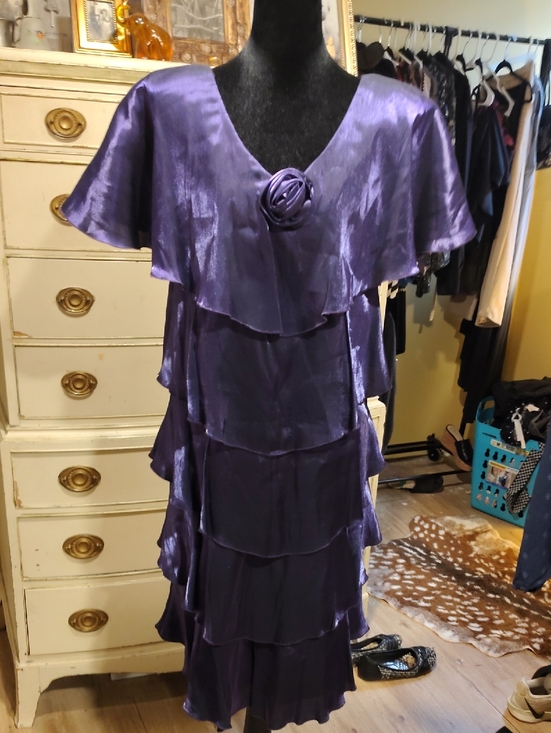 Patra Petites Dresses & Skirts - Vintage 80s Irredescent Shoulder Pads Shimmering Violet Tiered Ruffle Dress